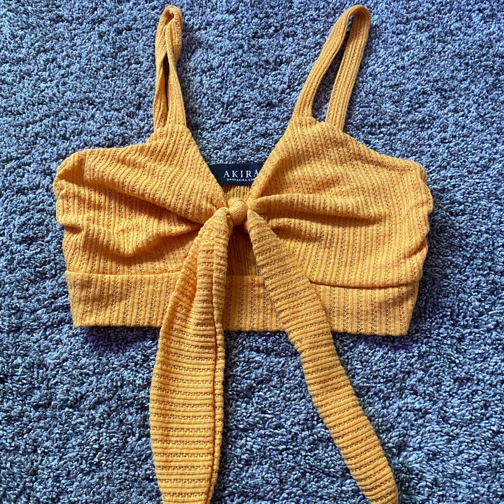 Akira Tie Top
